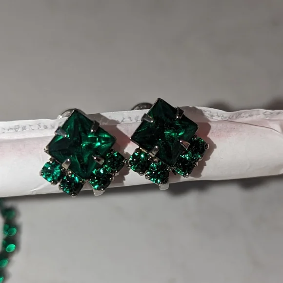 Vintage set emerald green bracelet and earrings - Picture 4 of 8